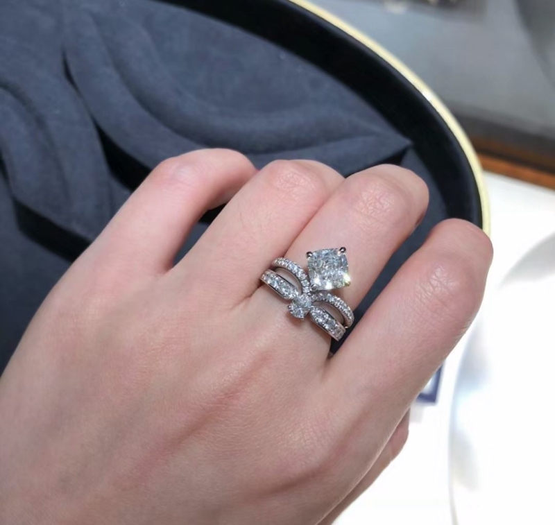 CHAUMET